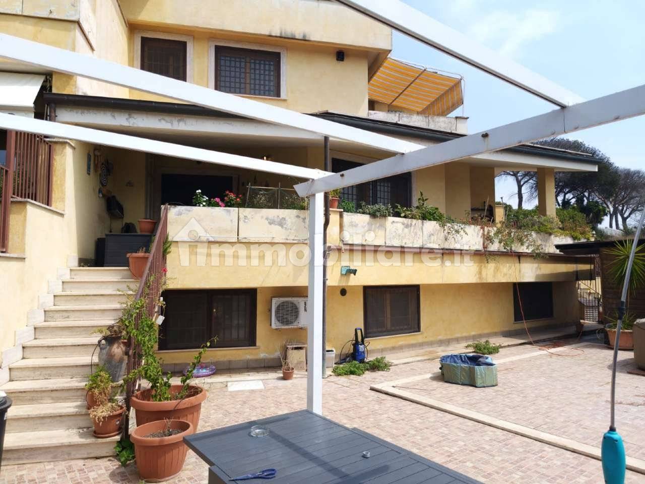 Villa de 2 dormitorios en Rome, Italy No. 342403