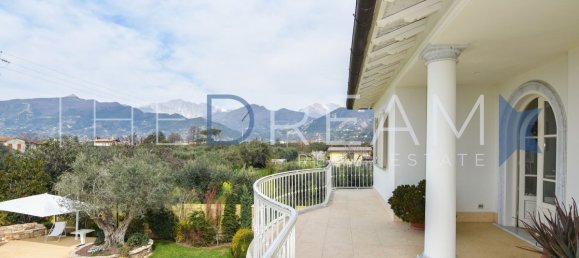 5 bedrooms Villa in Pietrasanta, Italy No. 38804 20