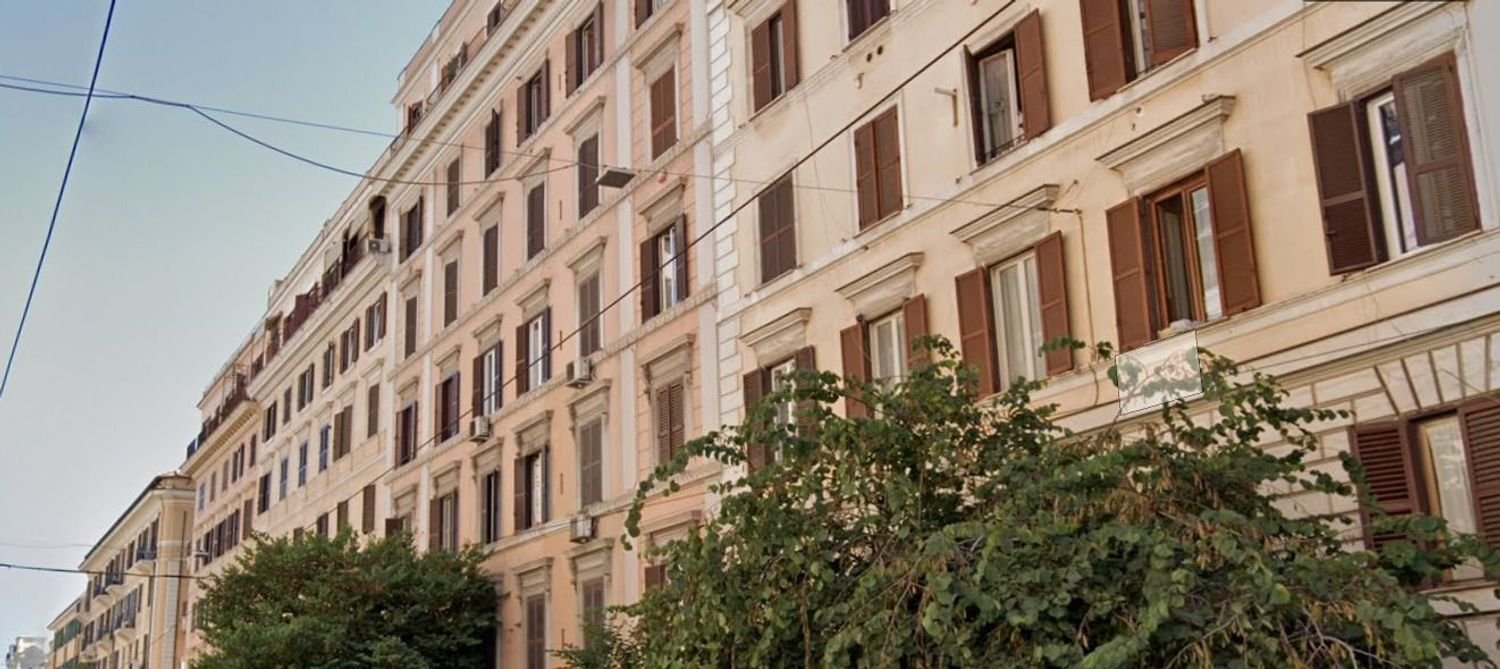 3 rooms Apartment in Rome, Italy No. 238924