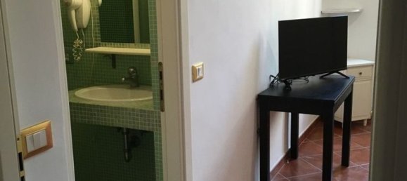 3 rooms Apartment in Rome, Italy No. 238924 12