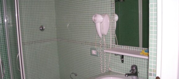 3 rooms Apartment in Rome, Italy No. 238924 16