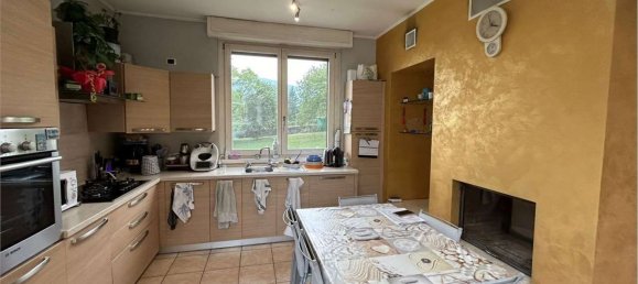 Квартира с 3 комнатами в Спиноне аль Лаго, Италия № 266002 2