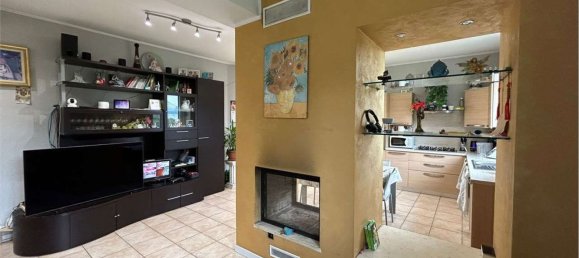 Квартира с 3 комнатами в Спиноне аль Лаго, Италия № 266002 9