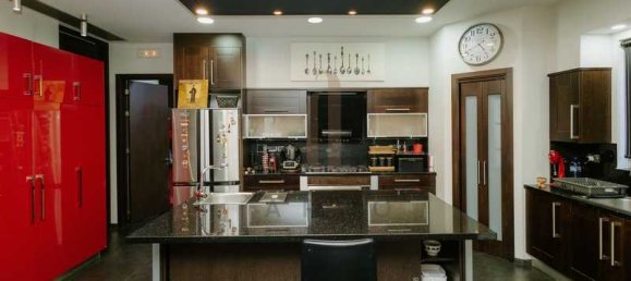 5 Schlafzimmer Villa in Agios Athanasios, Cyprus, Nr. 20990 4