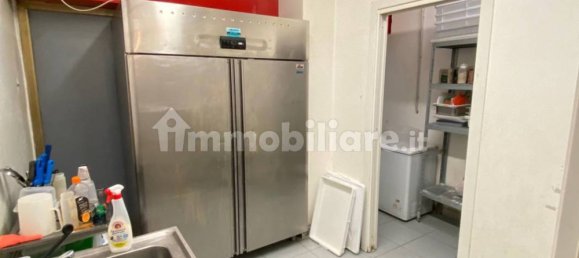 1-Zimmer Gewerbliche Immobilie in Oggiono, Italy, Nr. 253464 3