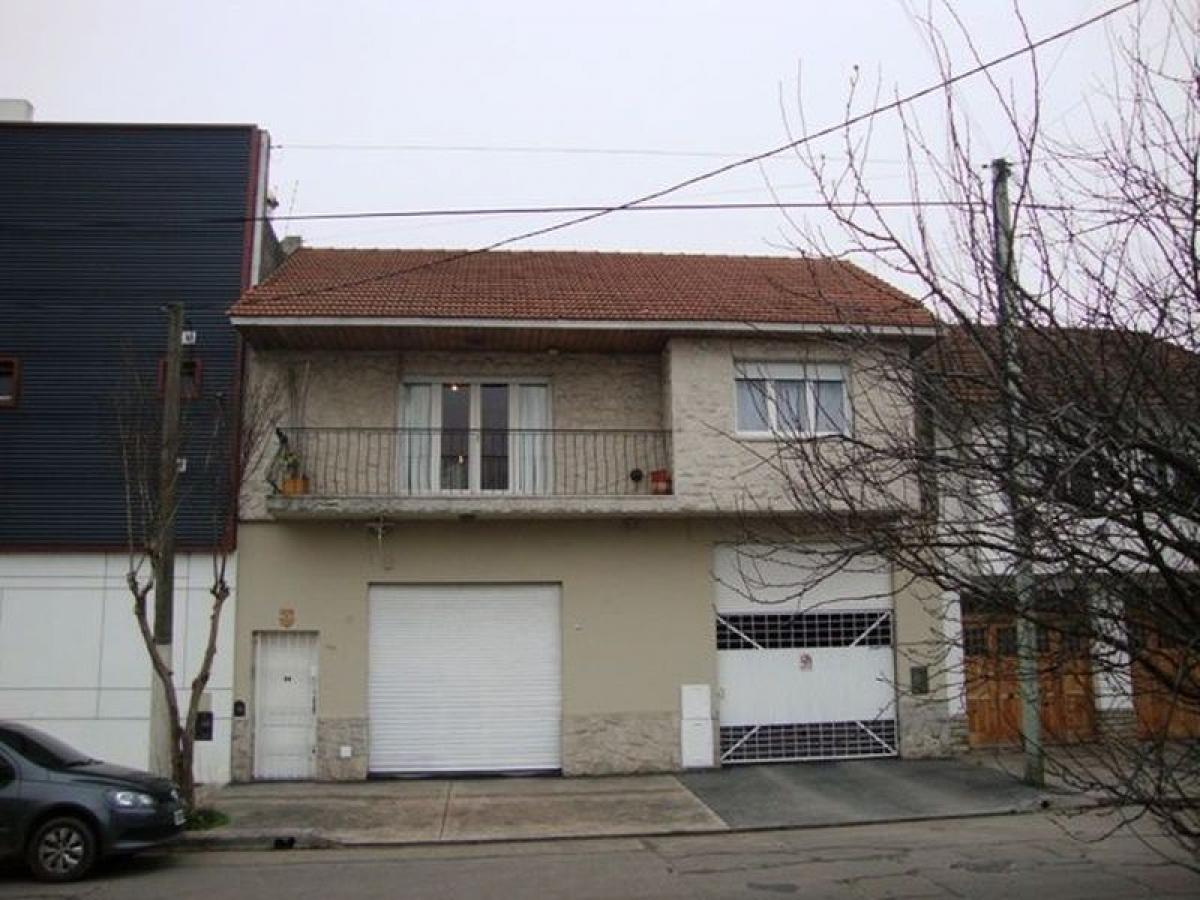 2 bedrooms House in Mar del Plata, Argentina No. 77442