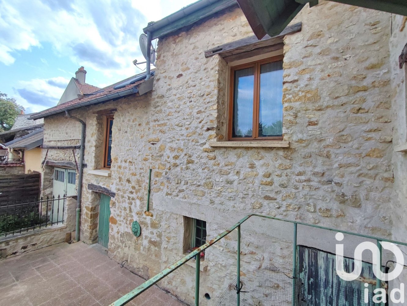 4 bedrooms Townhouse in Longuesse, France No. 319459