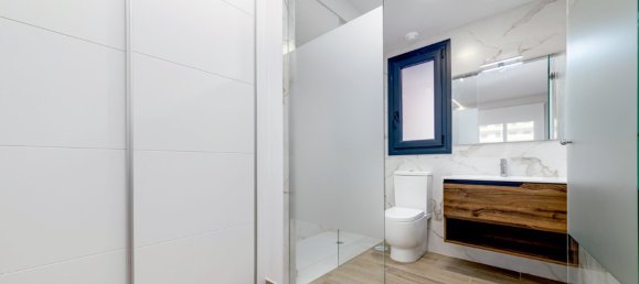 Apartamento de 2 dormitorios en Claudia II, Los Arenales Del Sol, Spain No. 15569 11