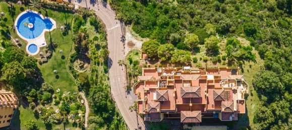 Penthouse T3 em Estepona, Spain N.º 4766 3