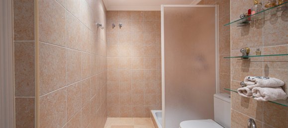 Penthouse T3 em Estepona, Spain N.º 4766 15