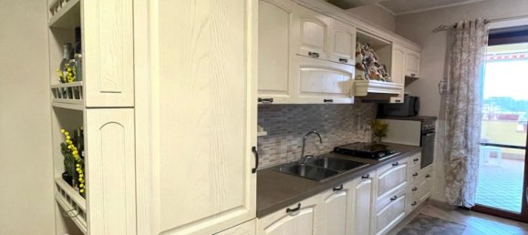 Casa de 3 divisões em Pomezia, Italy N.º 212412 2