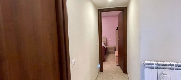 Casa de 3 divisões em Pomezia, Italy N.º 212412 25