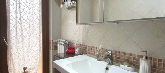 Casa de 3 divisões em Pomezia, Italy N.º 212412 27