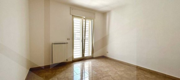 Квартира с 3 комнатами в Битритто, Италия № 34264 25