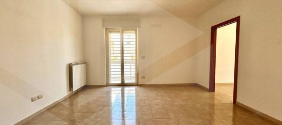 Квартира с 3 комнатами в Битритто, Италия № 34264 6