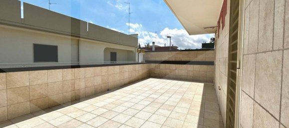 Квартира с 3 комнатами в Битритто, Италия № 34264 31