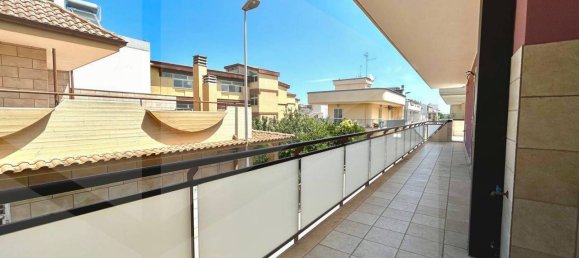 Квартира с 3 комнатами в Битритто, Италия № 34264 9