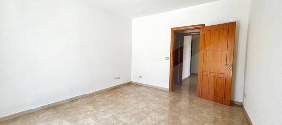 Квартира с 3 комнатами в Битритто, Италия № 34264 20