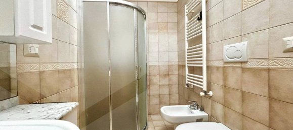 Квартира с 3 комнатами в Битритто, Италия № 34264 17