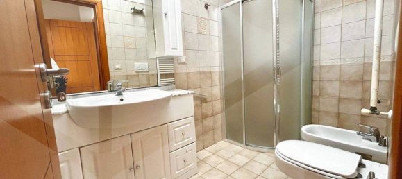 Квартира с 3 комнатами в Битритто, Италия № 34264 16