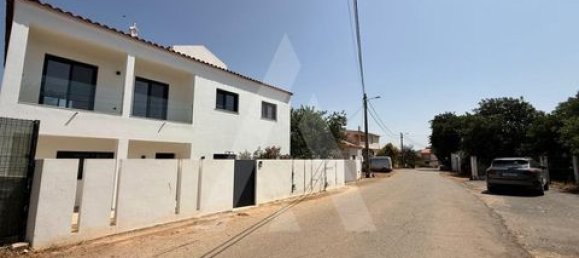 4 غرف نوم فيلا في Quarteira, Portugal رقم 190179 4