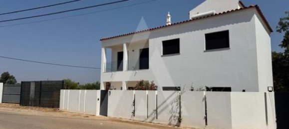 4 غرف نوم فيلا في Quarteira, Portugal رقم 190179 2