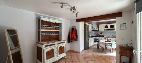 3 bedrooms House in Briare, France No. 92361 4