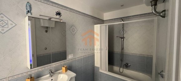 3 Schlafzimmer Wohnung in Naples, Italy, Nr. 348864 14