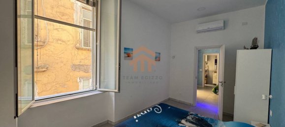 3 Schlafzimmer Wohnung in Naples, Italy, Nr. 348864 7