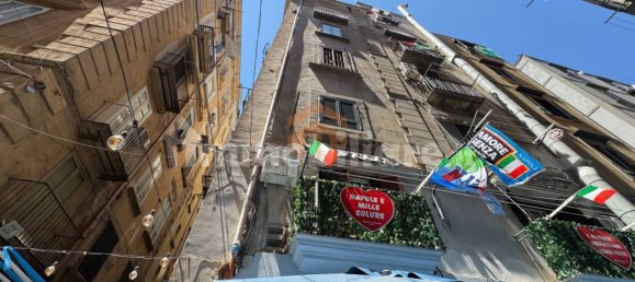 3 Schlafzimmer Wohnung in Naples, Italy, Nr. 348864 26