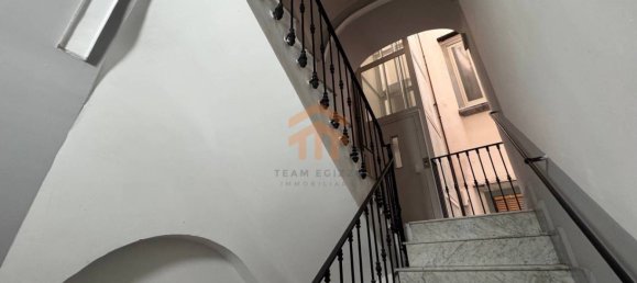 3 Schlafzimmer Wohnung in Naples, Italy, Nr. 348864 21