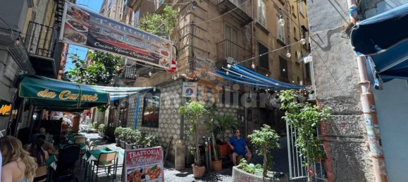 3 Schlafzimmer Wohnung in Naples, Italy, Nr. 348864 25