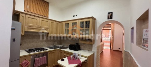 3 Schlafzimmer Wohnung in Naples, Italy, Nr. 348864 12