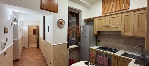 3 Schlafzimmer Wohnung in Naples, Italy, Nr. 348864 13