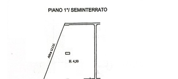 Склад 560м² в Мессина, Италия № 116318 3