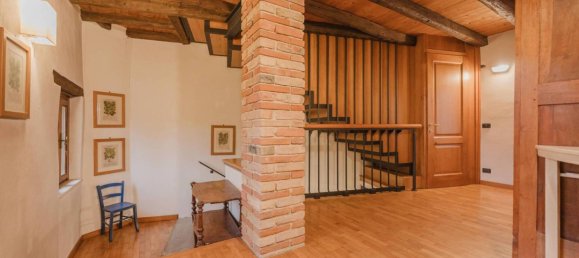 3 Schlafzimmer Haus in Colle Umberto, Italy, Nr. 266674 8