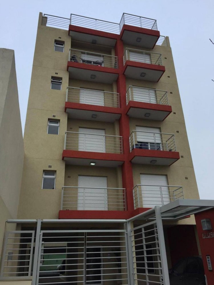 Studio in Moron, Argentina, Nr. 12772