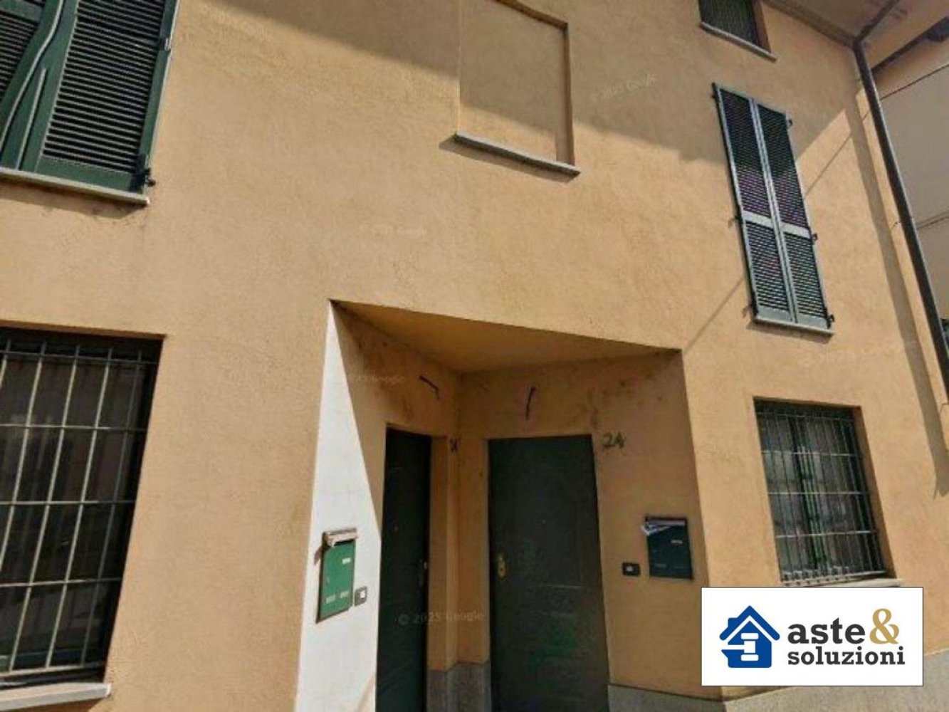 3 bedrooms Apartment in Chivasso, Italy No. 402401