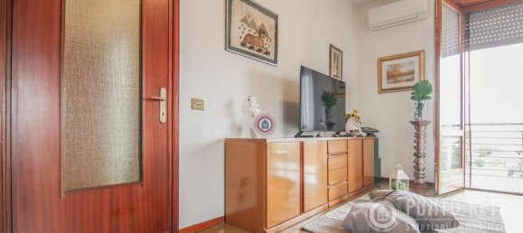 4 bedrooms Apartment in Bussolengo, Italy No. 337075 6