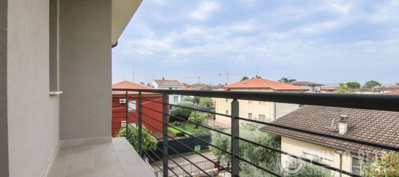 4 bedrooms Apartment in Bussolengo, Italy No. 337075 27