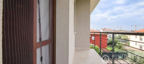 4 bedrooms Apartment in Bussolengo, Italy No. 337075 26