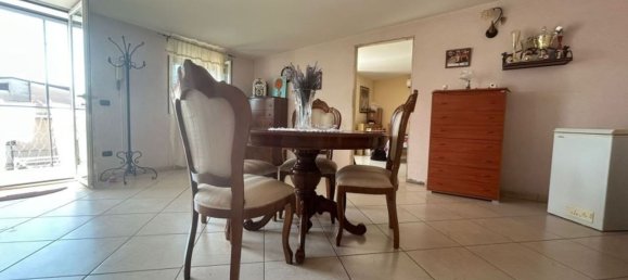 3 bedrooms Apartment in Frattaminore, Italy No. 373315 2