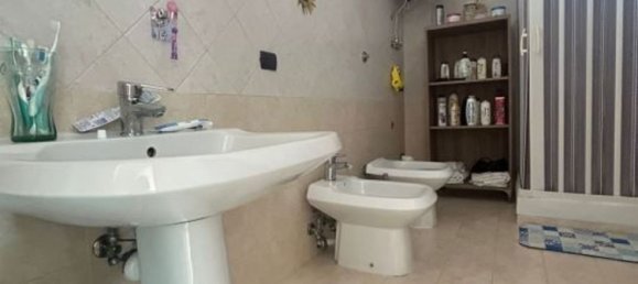 3 bedrooms Apartment in Frattaminore, Italy No. 373315 5