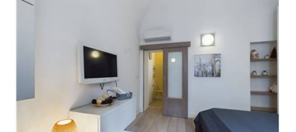 1 bedroom Apartment in Rome, Italy No. 275979 8
