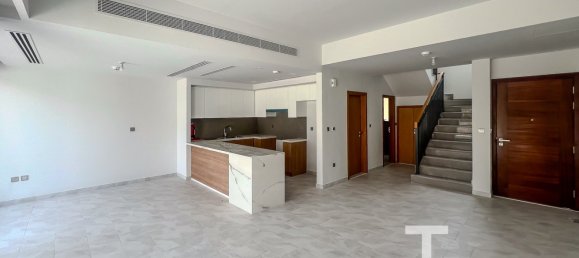 3 bedrooms Townhouse in Dubai Land, UAE No. 30569 4