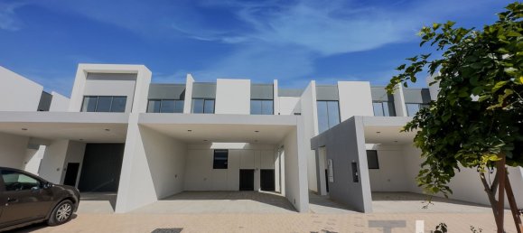 3 bedrooms Townhouse in Dubai Land, UAE No. 30569 2