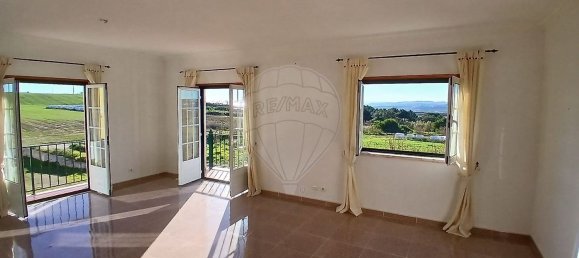 3 bedrooms House in Torres Vedras, Portugal No. 157112 9