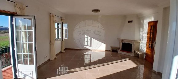 3 bedrooms House in Torres Vedras, Portugal No. 157112 10