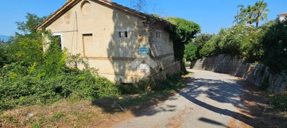 3 bedrooms House in Monsampolo del Tronto, Italy No. 340392 10