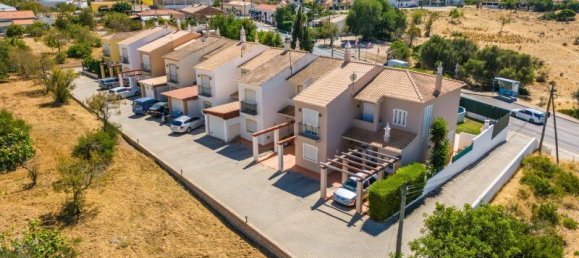 Moradia em banda T4 em Guia, Portugal N.º 122219 14